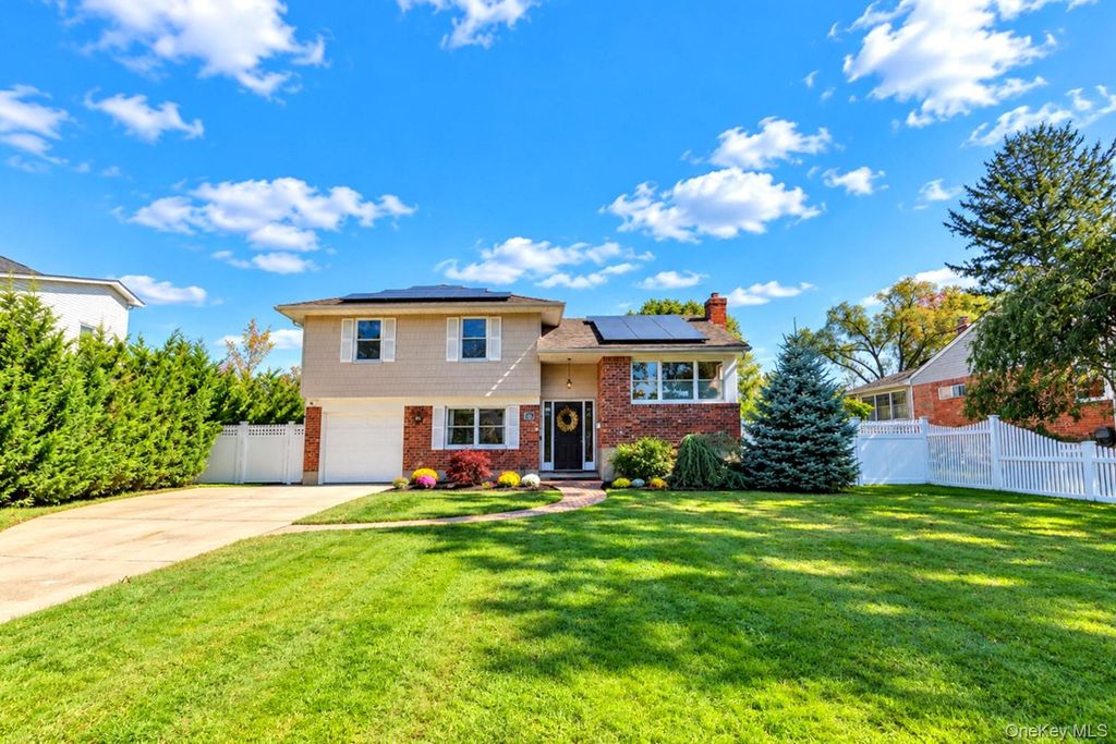 49 Simmons Drive, East Islip, NY 11730 — exterior