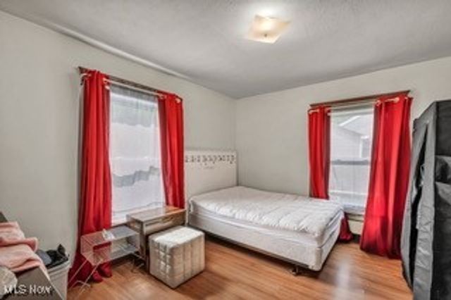 614 East Avenue, Akron, OH 44320