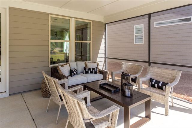 101 Pecks Court, Hoschton, GA 30548
