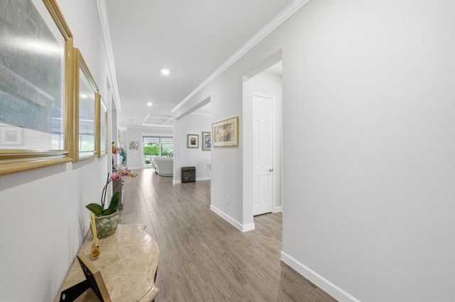 1011 Sweetgrass Street, Loxahatchee, FL 33470