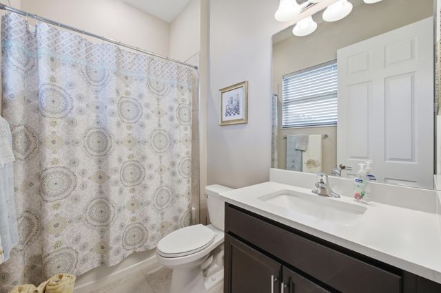 1011 Sweetgrass Street, Loxahatchee, FL 33470