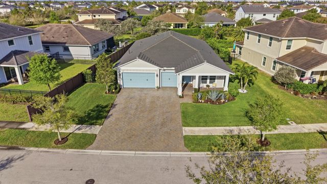 1011 Sweetgrass Street, Loxahatchee, FL 33470