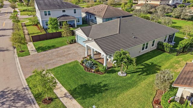 1011 Sweetgrass Street, Loxahatchee, FL 33470