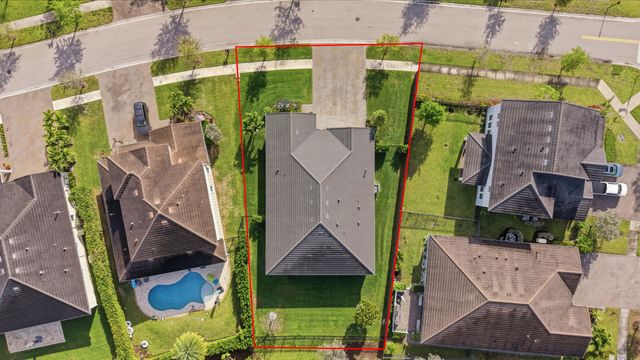 1011 Sweetgrass Street, Loxahatchee, FL 33470