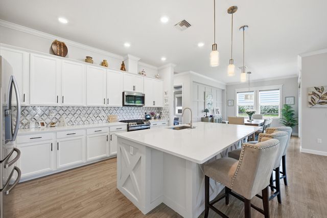 1011 Sweetgrass Street, Loxahatchee, FL 33470