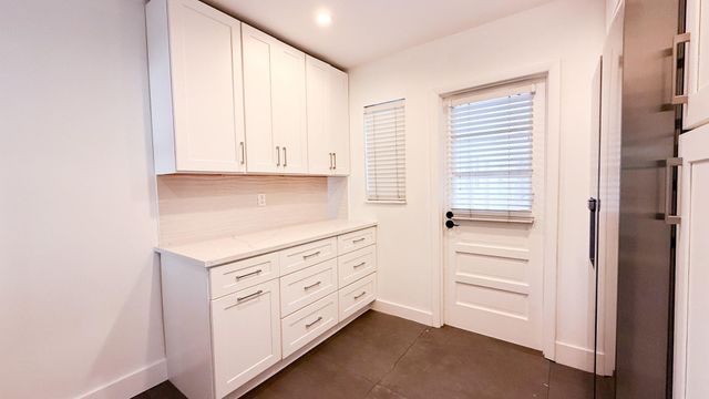 2420 SW 81st Avenue 201, Davie, FL 33324