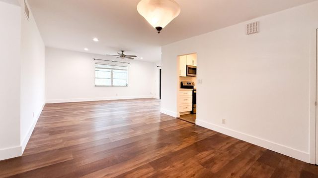 2420 SW 81st Avenue 201, Davie, FL 33324