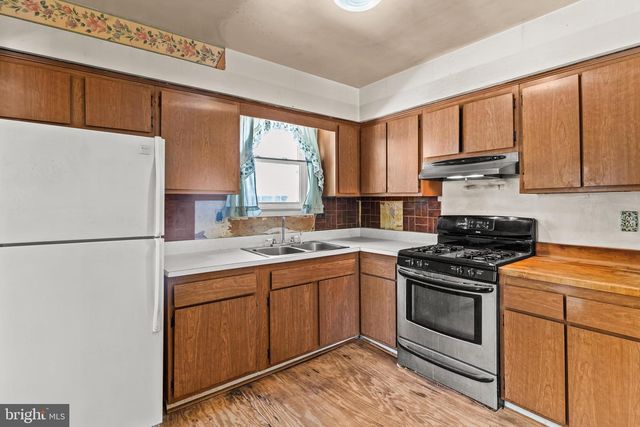 10504 MULLIKIN DR, Clinton, MD 20735