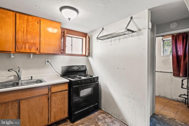 10504 MULLIKIN DR, Clinton, MD 20735