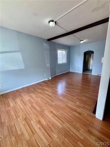 2 Gaylord Street 4, Auburn, NY 13021