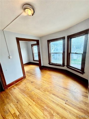 2 Gaylord Street 4, Auburn, NY 13021
