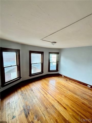 2 Gaylord Street 4, Auburn, NY 13021