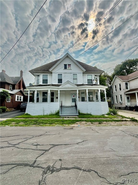2 Gaylord Street 4, Auburn, NY 13021