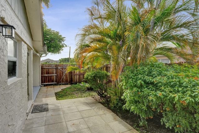 904 NW 51ST Street, Deerfield Beach, FL 33064