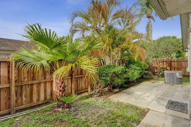 904 NW 51ST Street, Deerfield Beach, FL 33064