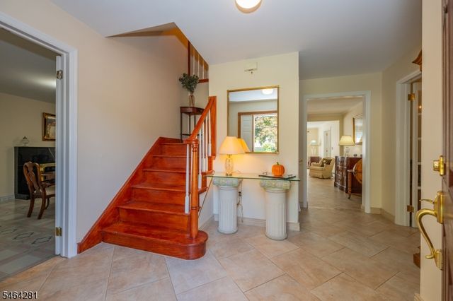 2 Glencove Rd, Parsippany-troy Hills Twp., NJ 07950