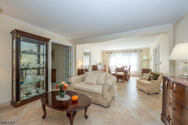 2 Glencove Rd, Parsippany-troy Hills Twp., NJ 07950