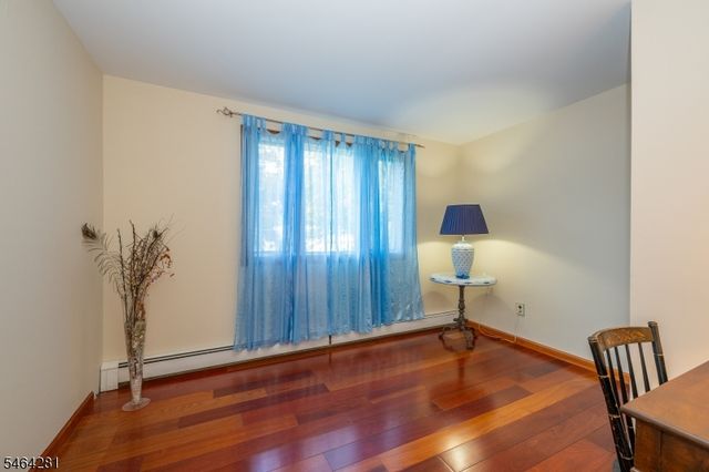 2 Glencove Rd, Parsippany-troy Hills Twp., NJ 07950