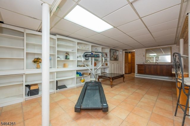 2 Glencove Rd, Parsippany-troy Hills Twp., NJ 07950