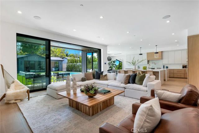 11554 Chiquita st, Studio City, CA 91604