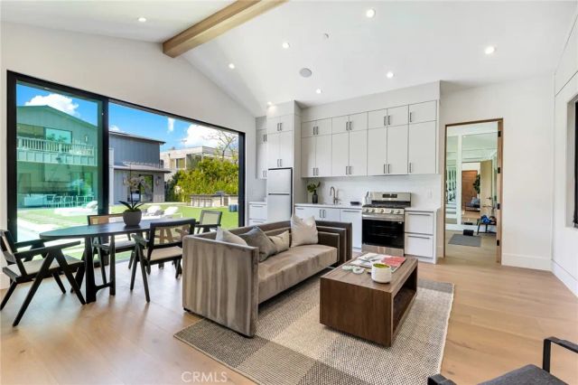 11554 Chiquita st, Studio City, CA 91604