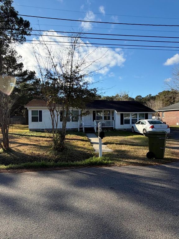 809 Cedar Street, Georgetown, SC 29440