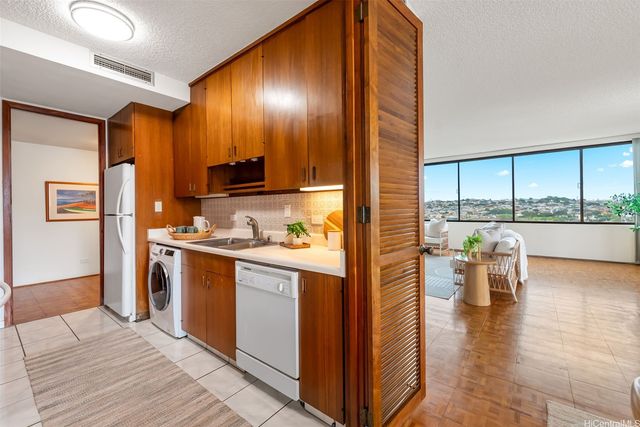 4340 Pahoa Avenue 19D, Honolulu, HI 96816