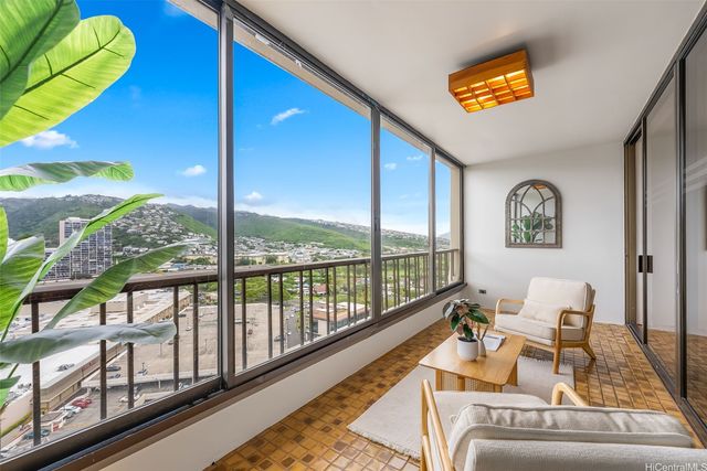 4340 Pahoa Avenue 19D, Honolulu, HI 96816