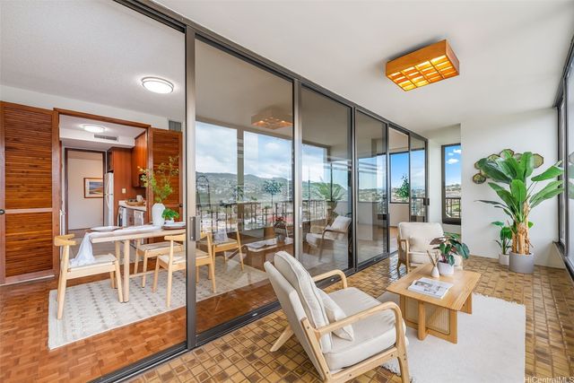 4340 Pahoa Avenue 19D, Honolulu, HI 96816