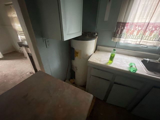 6095 N Stony Creek Road, Monroe, MI 48162