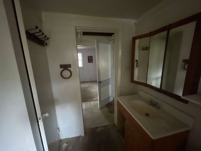 6095 N Stony Creek Road, Monroe, MI 48162