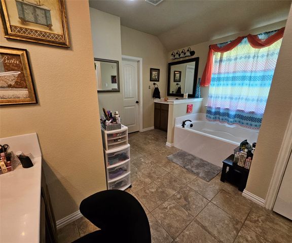 125 Brady Coleman Lane, Springtown, TX 76082
