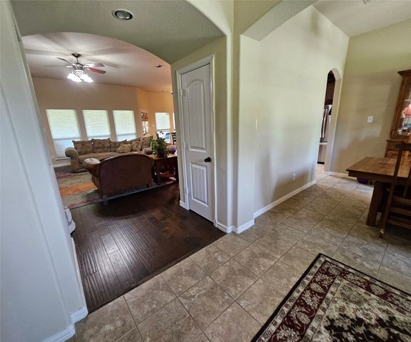 125 Brady Coleman Lane, Springtown, TX 76082
