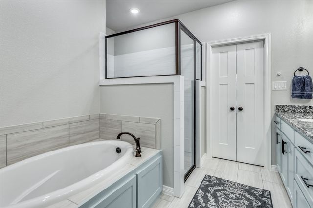 1584 Saylee Lane, Burleson, TX 76028