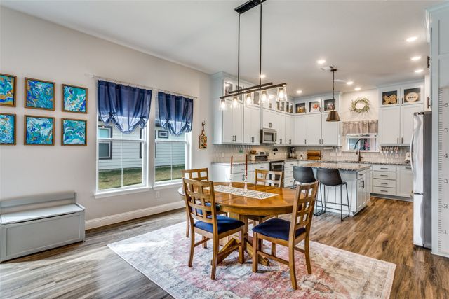 1584 Saylee Lane, Burleson, TX 76028