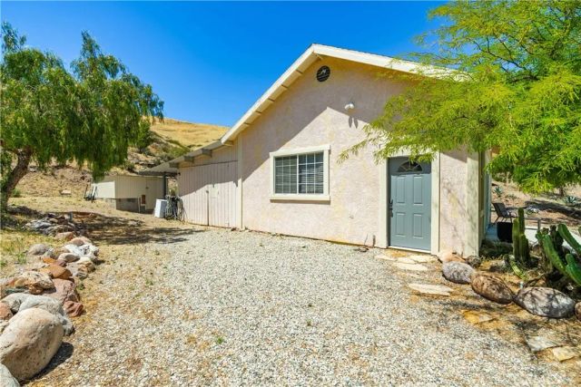13602 Sego, Agua Dulce, CA 91390
