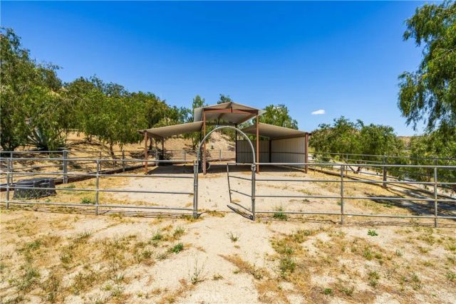 13602 Sego, Agua Dulce, CA 91390