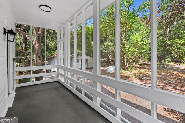 674 Dunlevie Road, Allenhurst, GA 31301