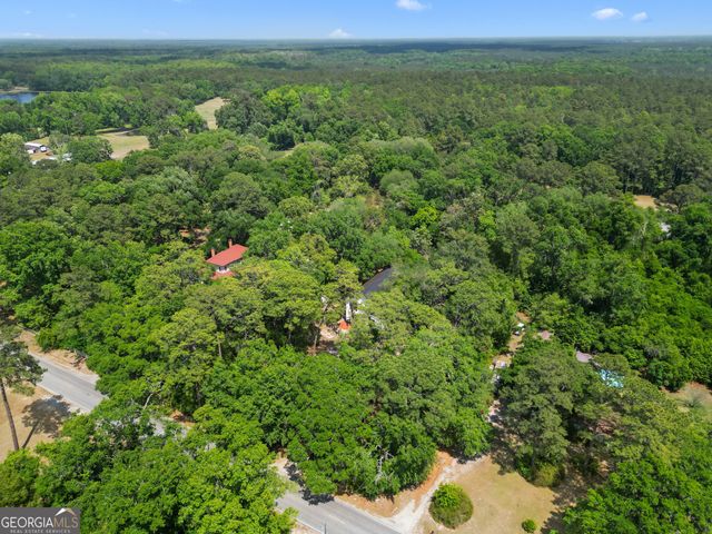 674 Dunlevie Road, Allenhurst, GA 31301