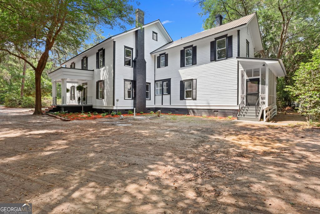 674 Dunlevie Road, Allenhurst, GA 31301