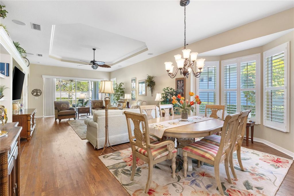Image 3 of property listing at 1627 LANCASHIRE DRIVE, Venice, FL 34293
