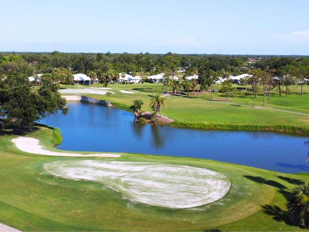 Image 48 of property listing at 1627 LANCASHIRE DRIVE, Venice, FL 34293