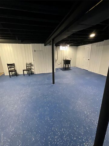 21650 Kipling Street, Oak Park, MI 48237