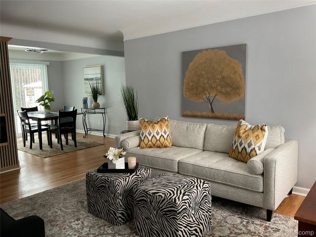 21650 Kipling Street, Oak Park, MI 48237