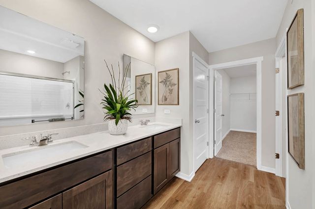 2302 Hirsch Road, Oswego, IL 60543