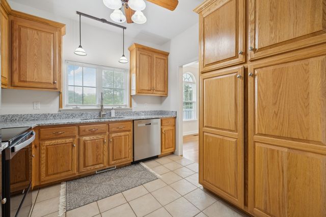 4144 Highway 48, N, Charlotte, TN 37036