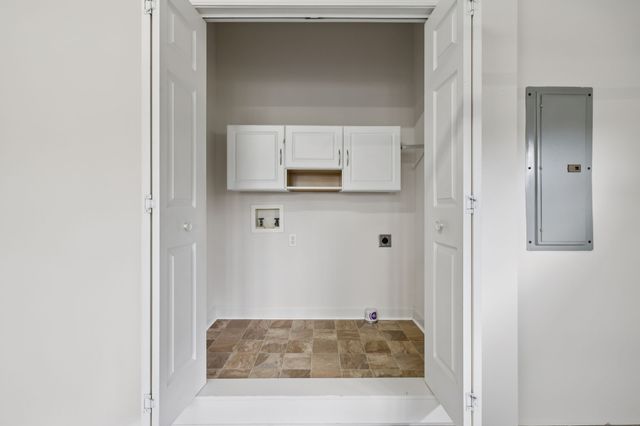 4144 Highway 48, N, Charlotte, TN 37036