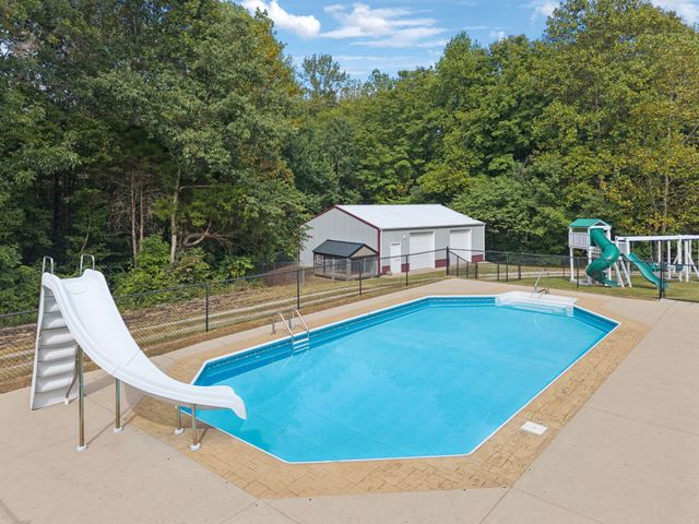 4144 Highway 48, N, Charlotte, TN 37036