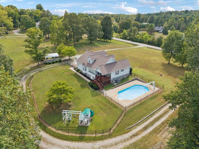 4144 Highway 48, N, Charlotte, TN 37036