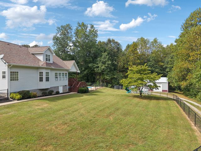 4144 Highway 48, N, Charlotte, TN 37036